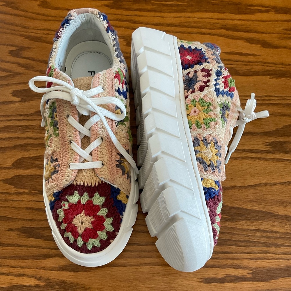 NWOT Free People Catch Me If You Can Crocheted Platform Sneakers, Sz 38 … - Picture 4 of 11